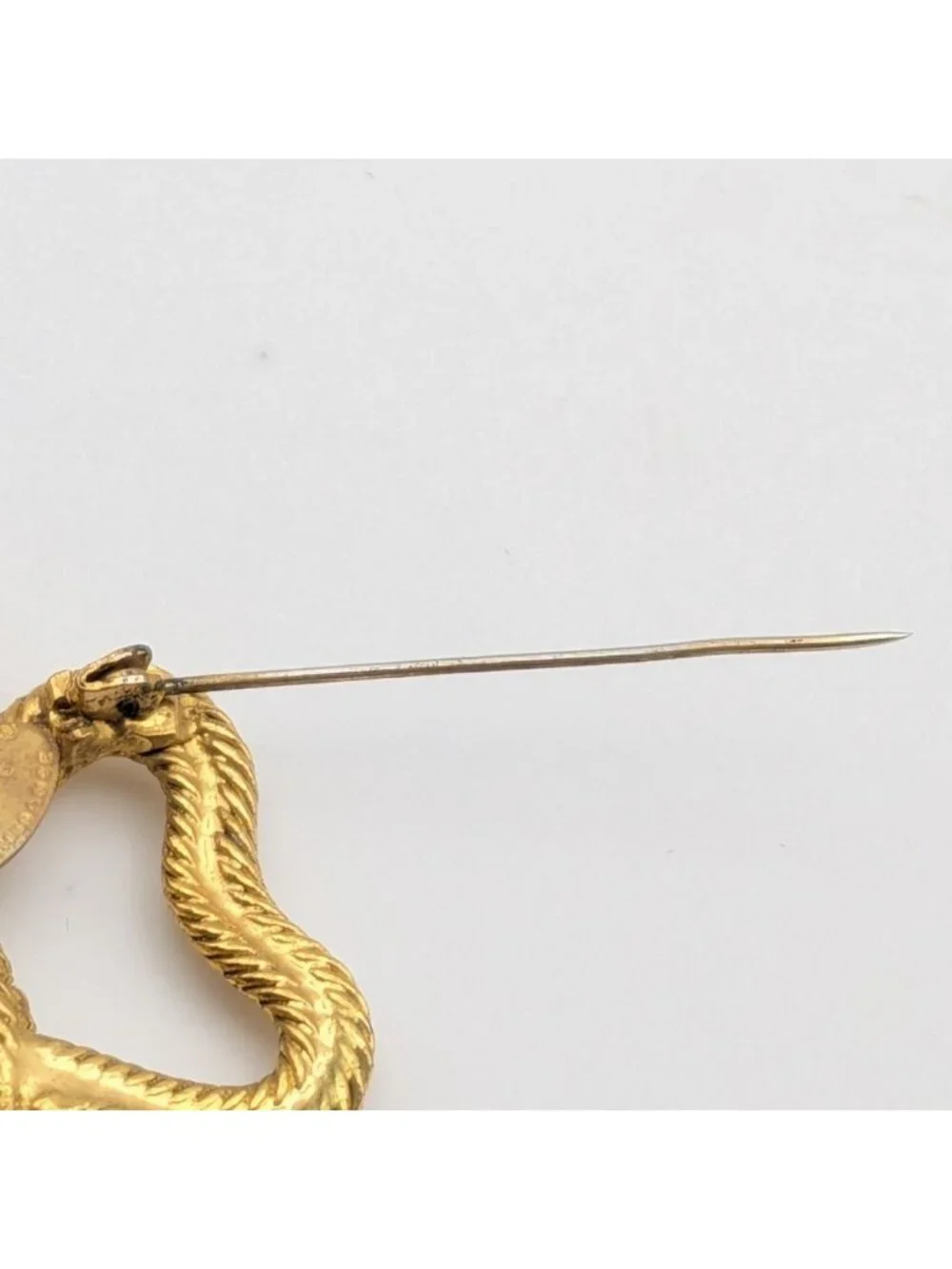 Chanel Brooch CC Logo Twisted Rope Sheer Clover Gold 28 Vintage